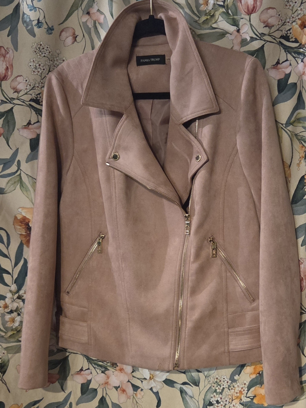 Ivanka Trump Dusty Pink Suede Moto Jacket with Gold Hardware - sz L - Like New